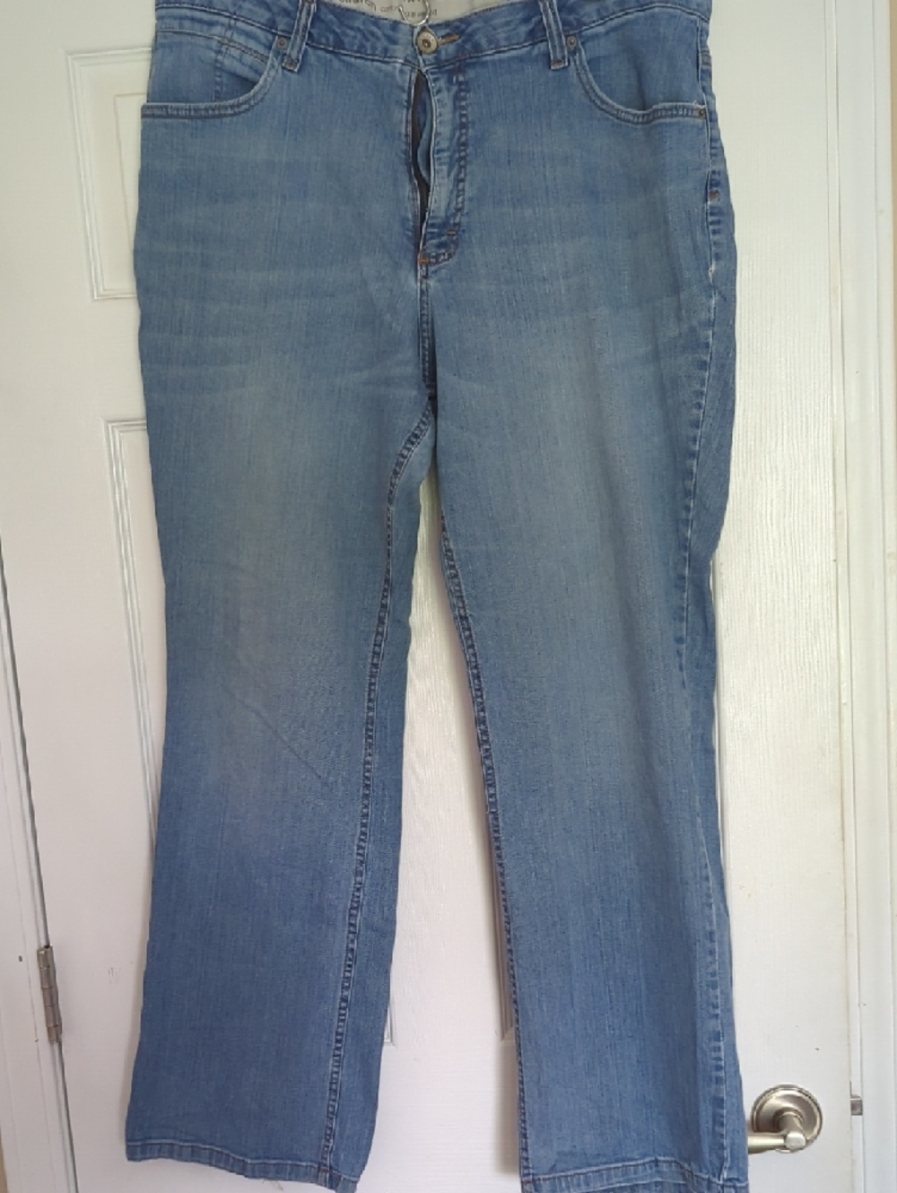 Merona Vintage Medium Wash Denim Jeans with Branded Button Back Pockets